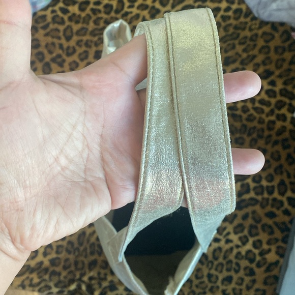 Pre owned Daisy Marc Jacobs Metallic Gold Tote Bag - Picture 7 of 12